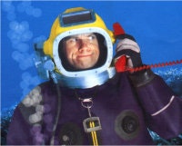 Diver on the phone